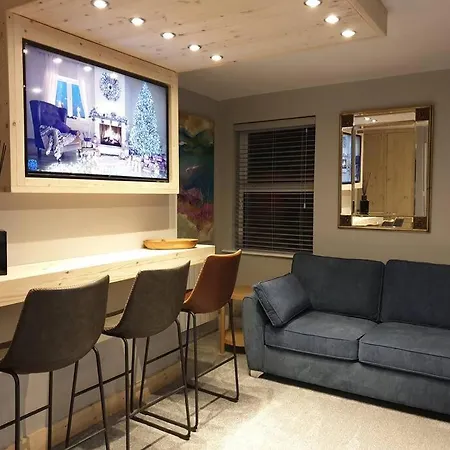 The Art House 2 Galway, Woodquay *