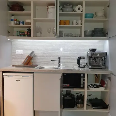 The Art House 2 Galway, Woodquay Apartment